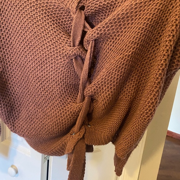 Express mauve tie back sweater - Picture 4 of 5